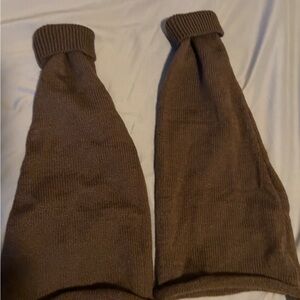 Hot Topic Men's Turtleneck Sweater - Rich Brown